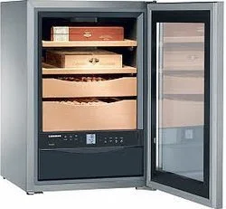 Humidor Liebherr ZKes 453 - elektronski ormarić za cigare